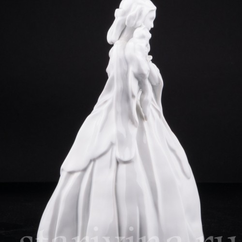 Девушка с кошкой, Volkstedt, Германия, вт. пол. 20 в