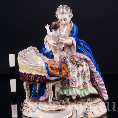 Старинная композиция из фарфора У колыбели, Ackermann & Fritze, Германия, нач. 20 в.