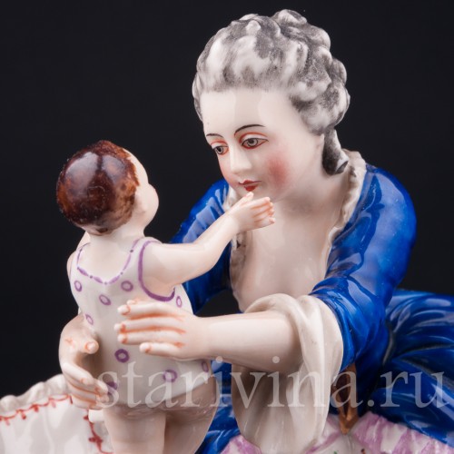 Старинная композиция из фарфора У колыбели, Ackermann & Fritze, Германия, нач. 20 в.