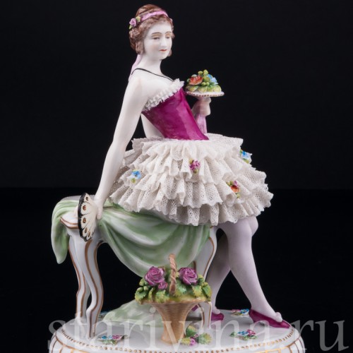 Девушка с веером и букетом цветов, кружевная, E. A. Muller, Германия, нач. 20 в