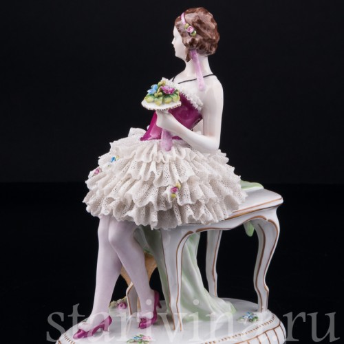 Девушка с веером и букетом цветов, кружевная, E. A. Muller, Германия, нач. 20 в