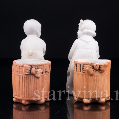 "На уроке", парные вазочки с детьми, Unger, Schneider & Cie, Германия, нач. 20 в