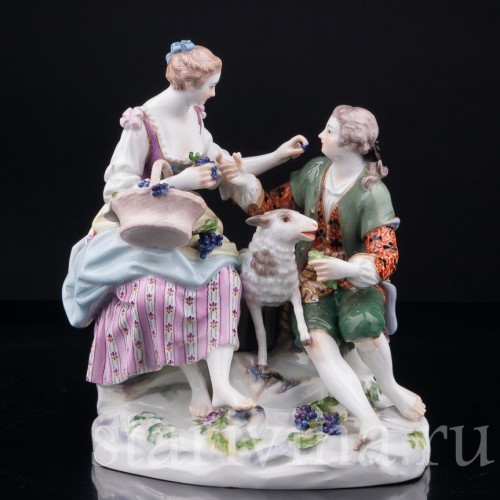 Фарфорвая статуэтка Пара виноградом и овечкой, Meissen, Германия, сер. 20 в.