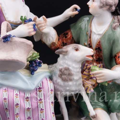 Фарфорвая статуэтка Пара виноградом и овечкой, Meissen, Германия, сер. 20 в.