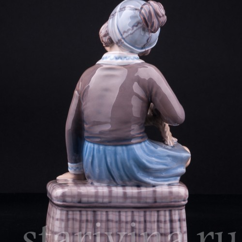 Девочка с рождественским козликом, Dahl Jensen, Дания