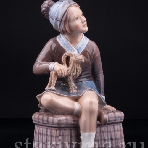 Девочка с рождественским козликом, Dahl Jensen, Дания