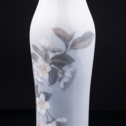 Фарфоровая Ваза "Пора цветения", Royal Copenhagen, Дания, 1908-24 гг.