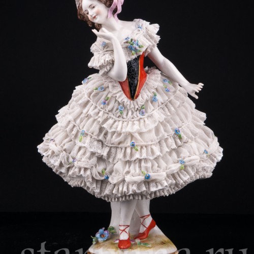 Девушка в кружевном платье, Volkstedt, Германия, до 1935 г