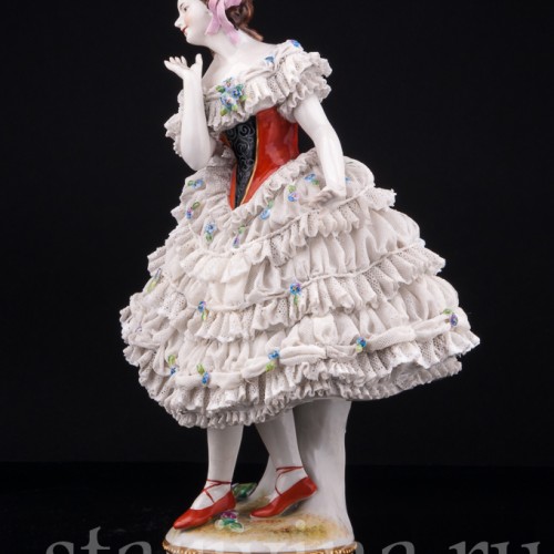 Девушка в кружевном платье, Volkstedt, Германия, до 1935 г