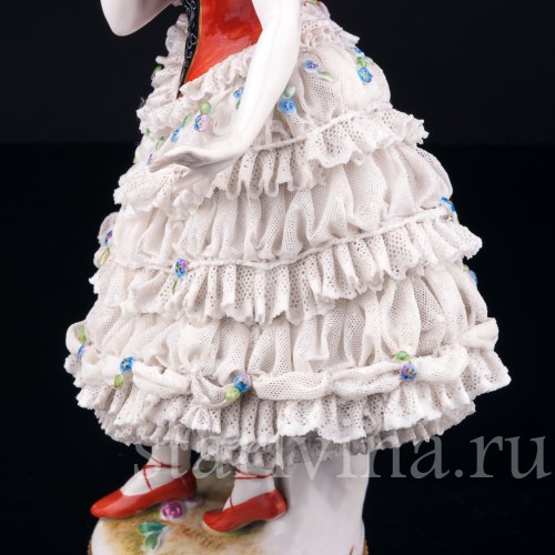 Девушка в кружевном платье, Volkstedt, Германия, до 1935 г