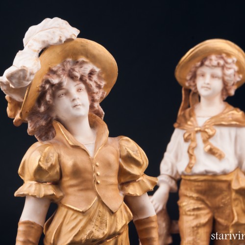 Пара в золотых костюмах, Австрия, нач. 20 в