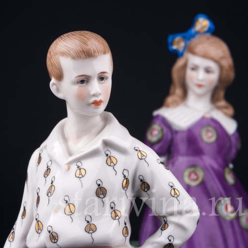 Фарфорвая статуэтка детей Мальчик и девочка, Goebel, Германия, 1920-30 гг.
