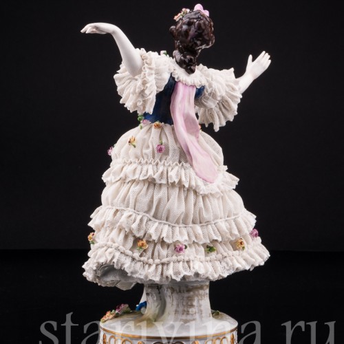 Танцующая девушка, кружевная, Volkstedt, Германия, до 1935 г