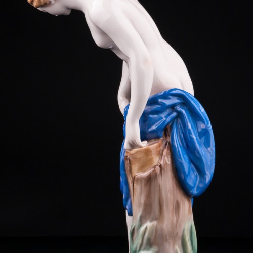 Фарфорвая статуэтка девушки Купальщица, Karl Ens, Германия, нач. 20 в.