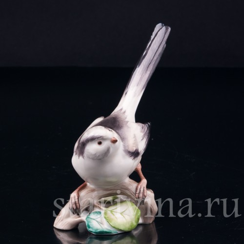Статуэтка из фарфора птицы Длиннохвостая синица, Augarten, Австрия, сер. 20 в.