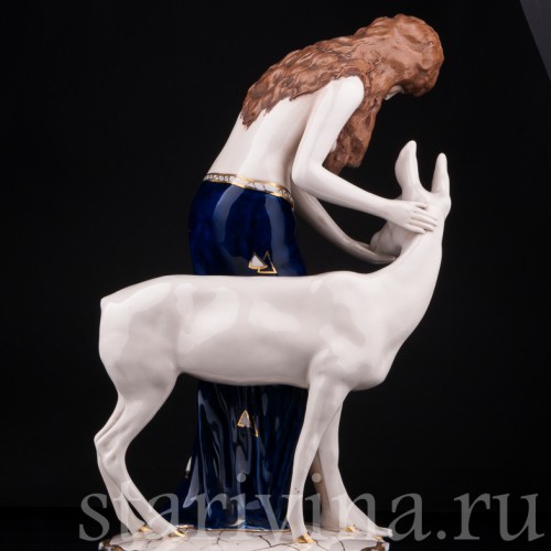 Старинная фигурка девушки из фарфора Диана, Royal Dux, Чехия, нач. 20 в.