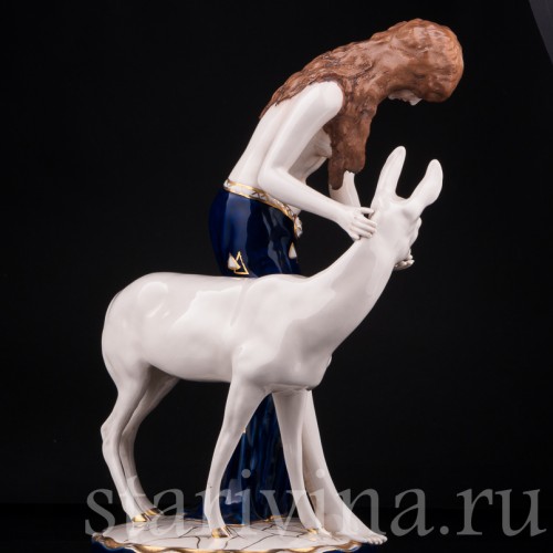 Старинная фигурка девушки из фарфора Диана, Royal Dux, Чехия, нач. 20 в.