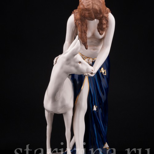 Старинная фигурка девушки из фарфора Диана, Royal Dux, Чехия, нач. 20 в.