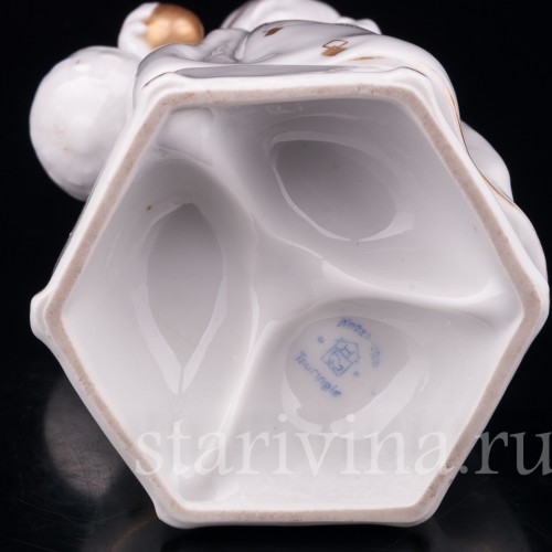 Девочка с яблоком, Hertwig & Co, Германия, 1920-30 гг