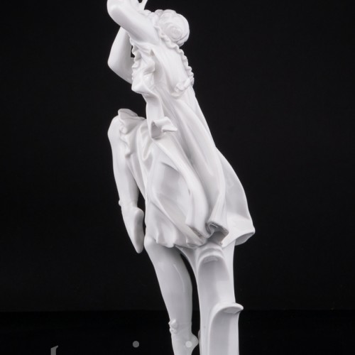 Балерина в танце, Volkstedt, Германия, вт. пол. 20 в