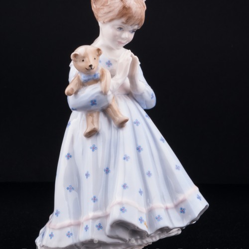 Девочка с медвежонком, Royal Worcester, Великобритания