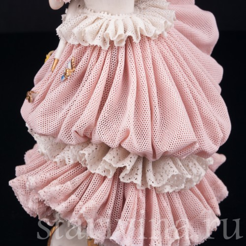 Порыв ветра, девушка в шляпке с зонтиком, кружевная, Ackermann & Fritze, Германия, нач. 20 в