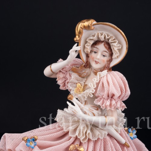 Порыв ветра, девушка в шляпке с зонтиком, кружевная, Ackermann & Fritze, Германия, нач. 20 в