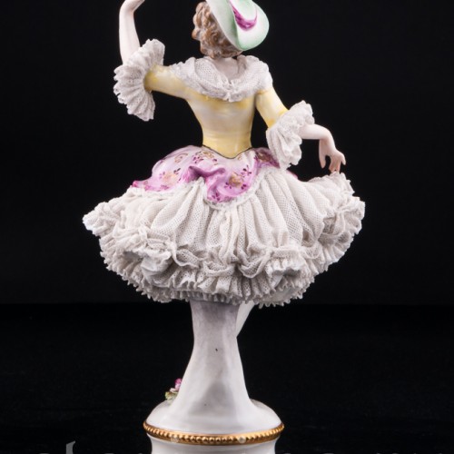 Танцующая девушка, кружевная, Volkstedt, Германия, до 1935 г