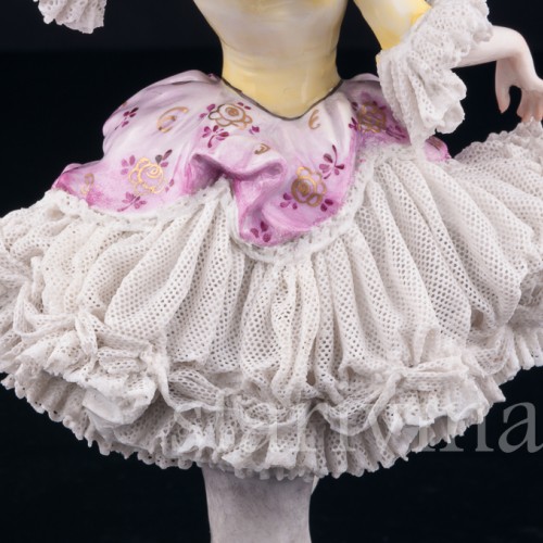 Танцующая девушка, кружевная, Volkstedt, Германия, до 1935 г