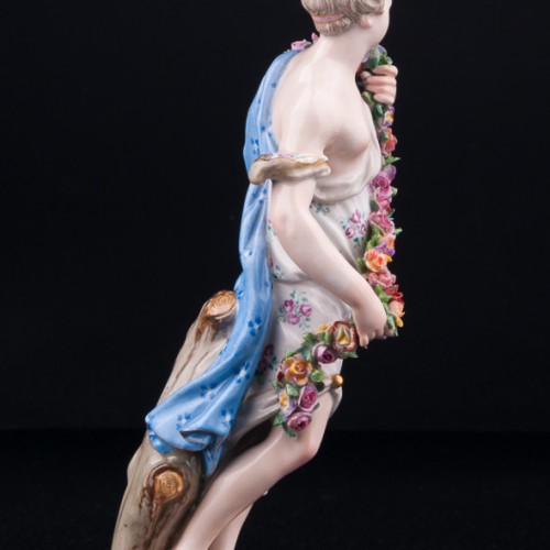 Девушка с цветочной гирляндой, аллегория весны, Meissen, Германия, кон. 19 - нач. 20 вв