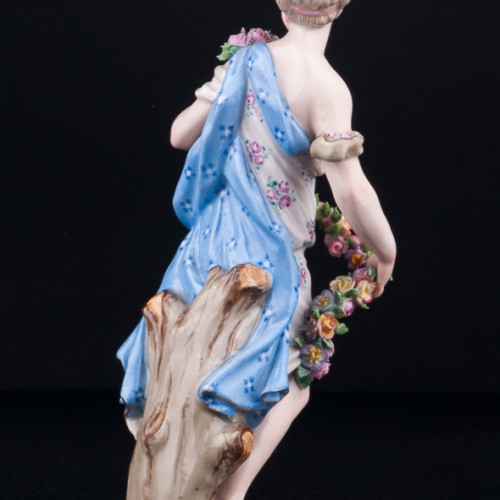 Девушка с цветочной гирляндой, аллегория весны, Meissen, Германия, кон. 19 - нач. 20 вв