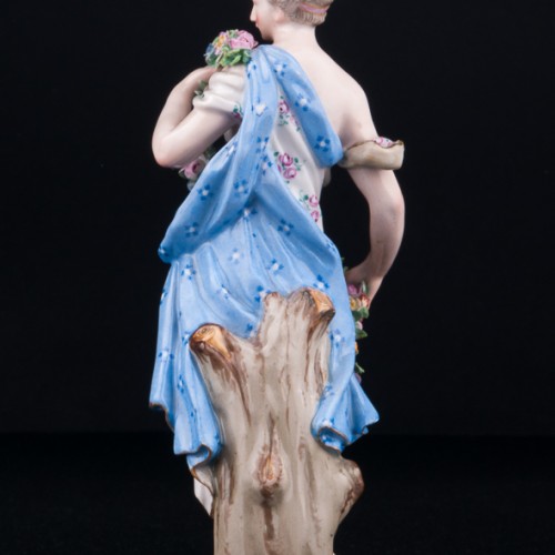 Девушка с цветочной гирляндой, аллегория весны, Meissen, Германия, кон. 19 - нач. 20 вв