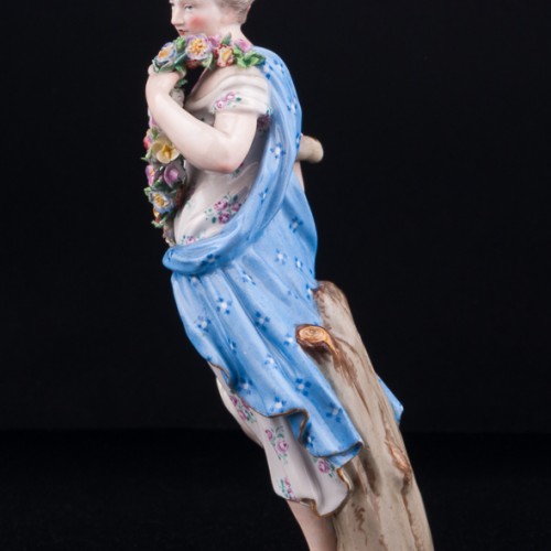 Девушка с цветочной гирляндой, аллегория весны, Meissen, Германия, кон. 19 - нач. 20 вв