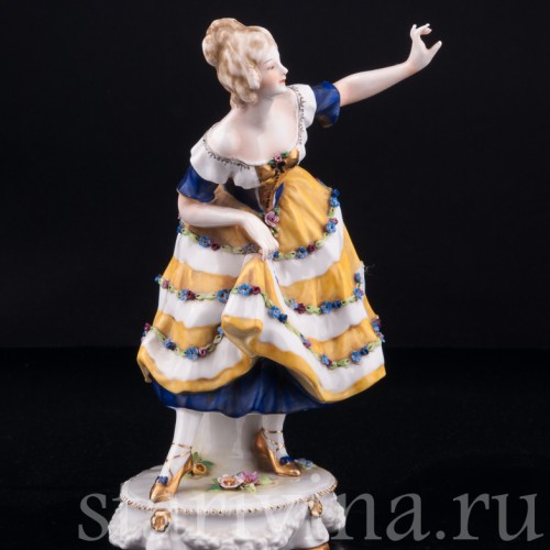 Танцующая девушка в желтом платье, Дрезден, Германия, нач. 20 в