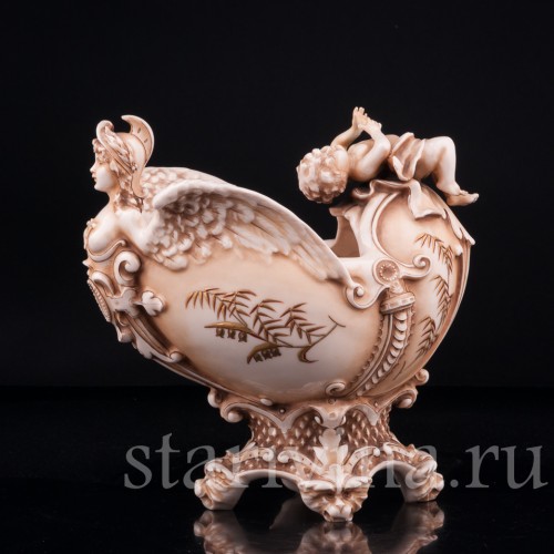 Путти и головой Минервы, ваза, Германия, 19 в