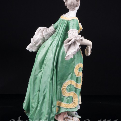 Дама с веером, KPM, Германия, пер. пол. 20 в