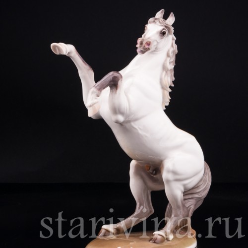 Фарфорвая статуэтка Конь на дыбах, Nymphenburg, Германия, сер. 20 в.