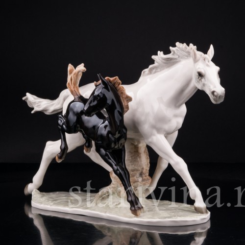 Лошадь с жеребёнком, Hutschenreuther, Германия, 1970 гг