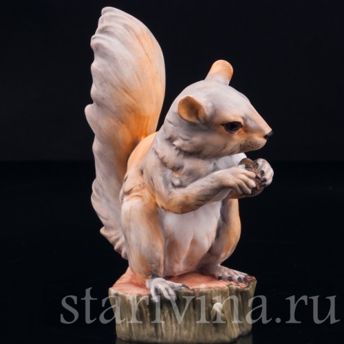 Статуэтка из фарфора Белка, Alka Kaiser, Германия, вт. пол. 20 в.