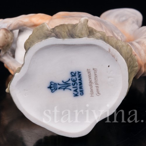 Статуэтка из фарфора Белка, Alka Kaiser, Германия, вт. пол. 20 в.