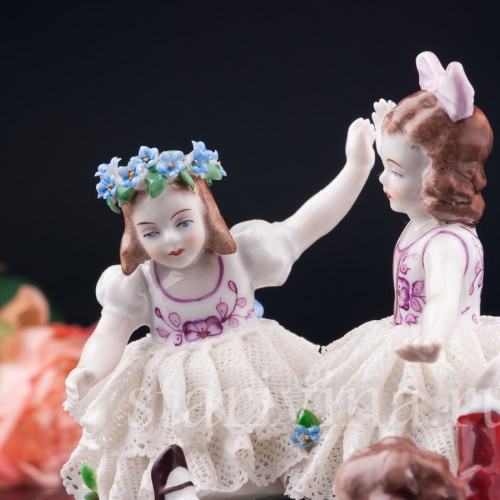 Играющие дети, кружевная, Sitzendorf, Германия, сер. 20 в