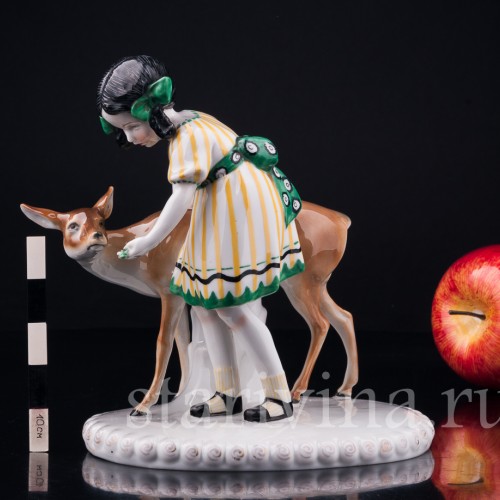 Девочка с ланью, Goebel, Германия, 1920-30 гг