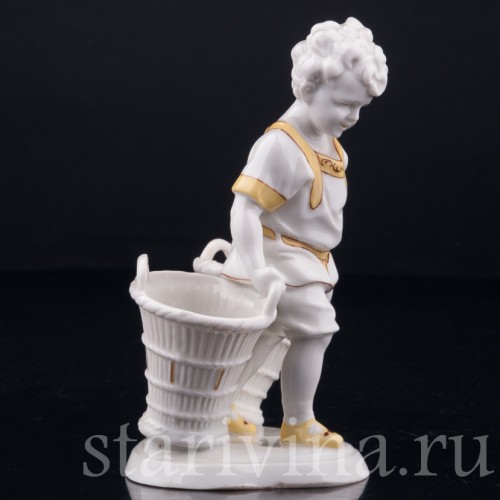 Мальчик с двумя корзинами, Hertwig & Co, Германия, 1920-30 гг