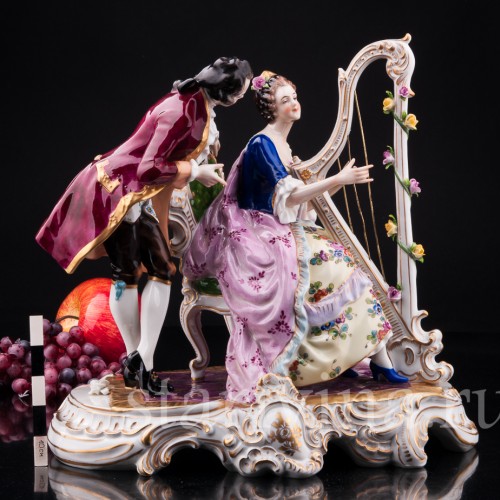 Антикварная фарфорвая статуэтка пары Пара с арфой, Volkstedt, Германия, сер. 20 в.