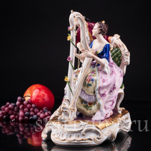 Антикварная фарфорвая статуэтка пары Пара с арфой, Volkstedt, Германия, сер. 20 в.