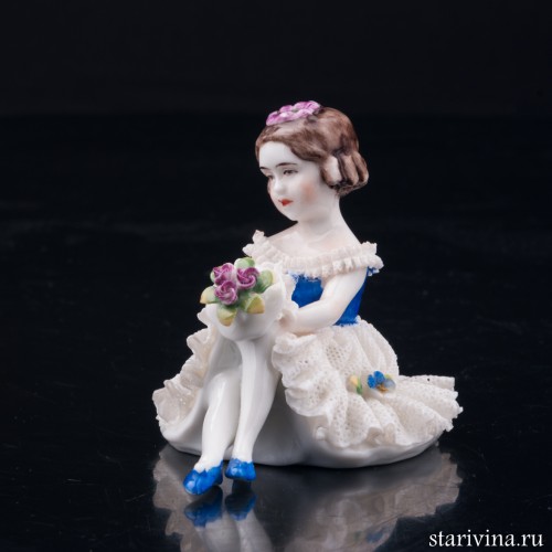 Девочка с букетиком, кружевная миниатюра, E. A. Muller, Германия, кон. 19 - нач. 20 вв