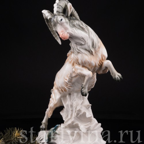 Статуэтка животного Горный козёл с ящерицей, Karl Ens, Германия, 1920-30 гг.