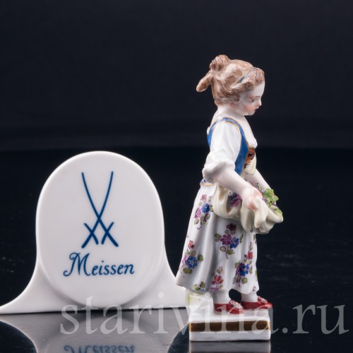 Девочка с виноградом в подоле, миниатюра, Meissen, Германия, 19 в