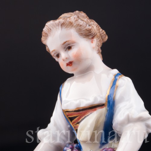 Девочка с виноградом в подоле, миниатюра, Meissen, Германия, 19 в