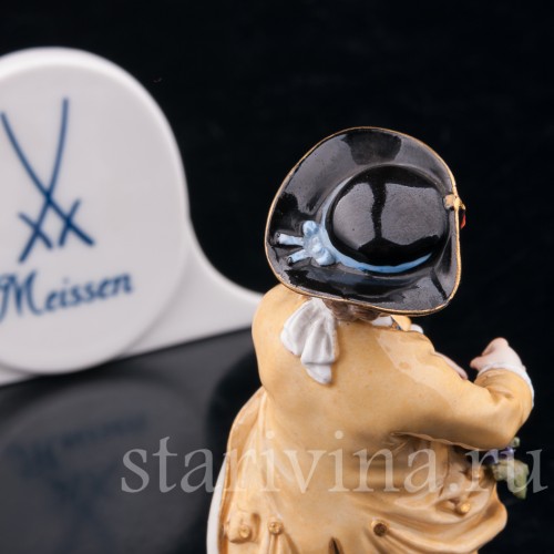 Мальчик с виноградной гроздью, миниатюра, Meissen, Германия, 19 в